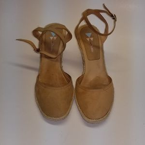 Espadrille wedge sandal